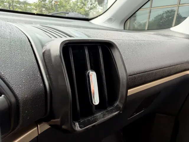 Baojun KiWi EV — Фото автомобиля 24