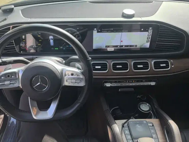 Mercedes-Benz GLS-Class — Фото автомобиля 12