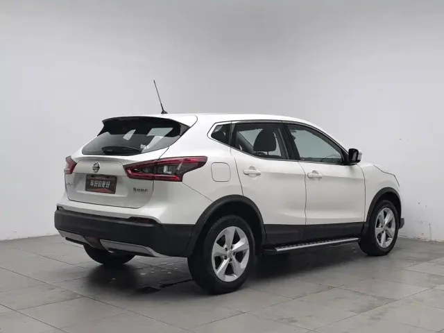 Nissan Qashqai — Фото автомобиля 2