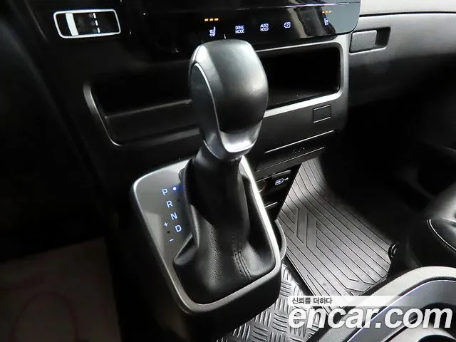 Hyundai Staria — Фото автомобиля 13