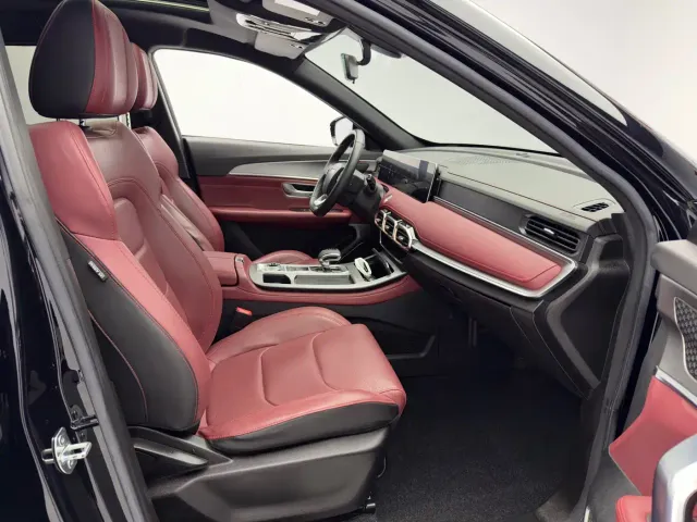 Jetour X70 Plus — Фото автомобиля 10