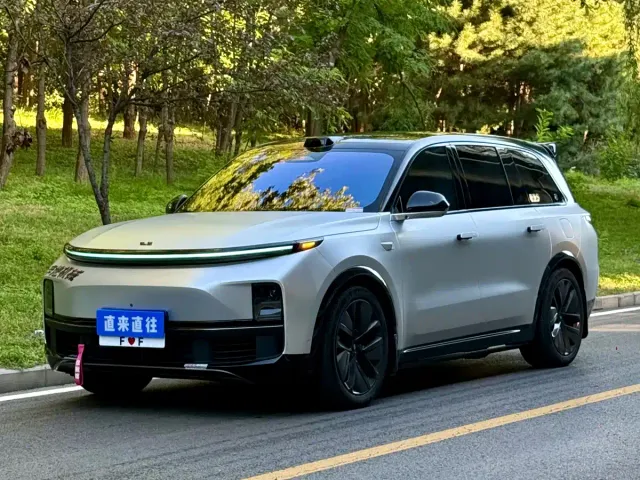 Фотография автомобиля — Li Auto L9