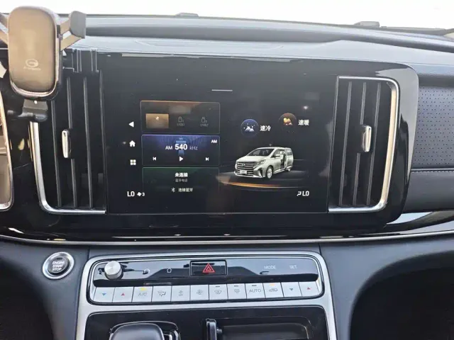 GAC Trumpchi M8 — Фото автомобиля 5