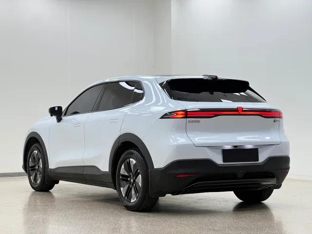 Deepal S05 — Фото автомобиля 4