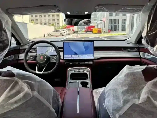 Hongqi H5 — Фото автомобиля 5