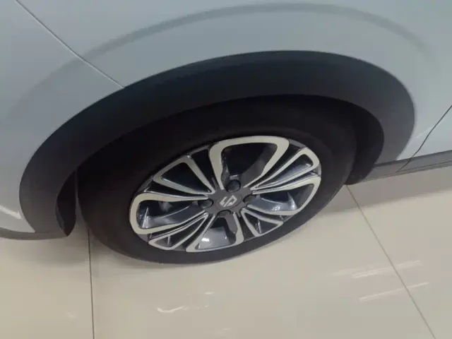 Leapmotor T03 — Фото автомобиля 22