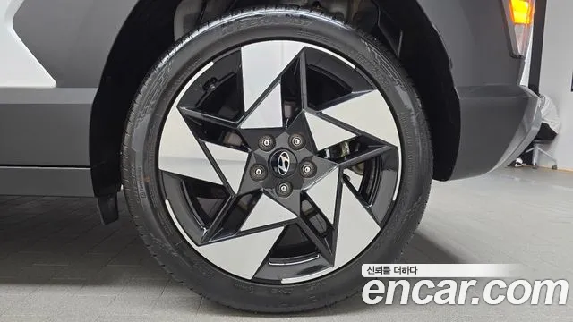 Hyundai Kona SX2 — Фото автомобиля 6