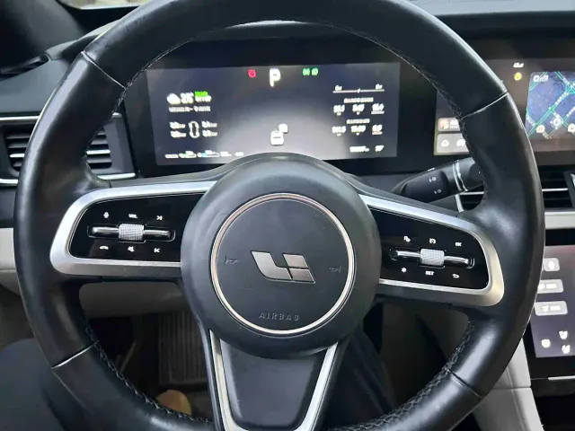 Li Auto ONE — Фото автомобиля 7
