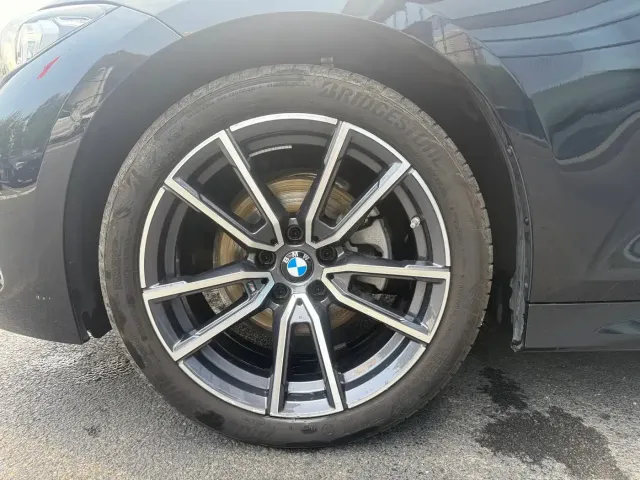 BMW BMW 3 Series 2025 325Li M Sport Package — Фото автомобиля 9