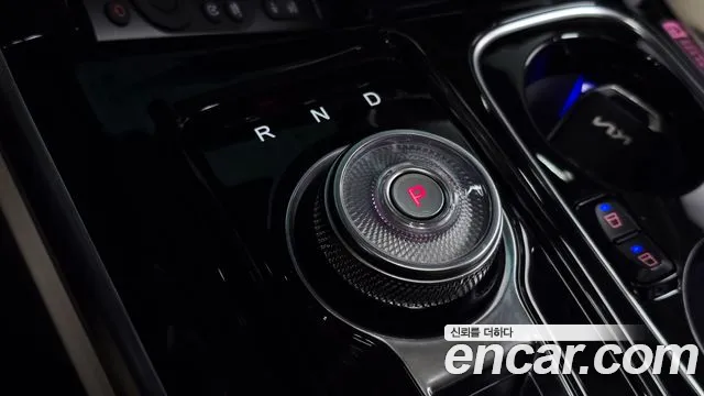 Kia Canival Carnival 4 поколение Бензин 9 мест Hi-Limousine — Фото автомобиля 8