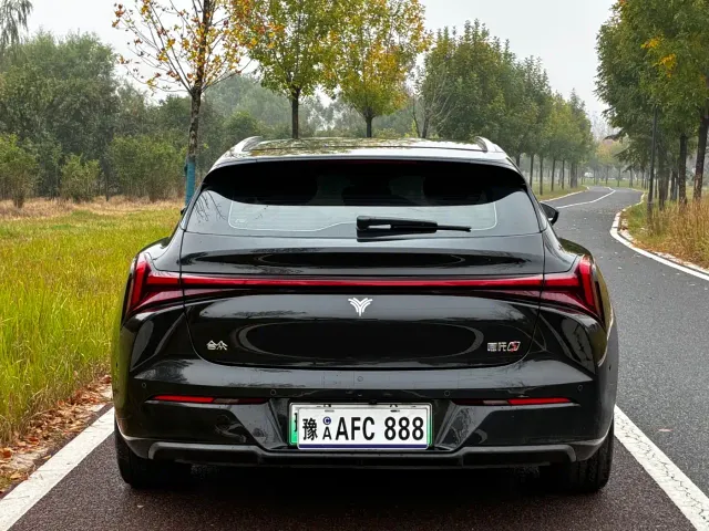 Hozon Nezha S Shooting Brake — Фото автомобиля 9
