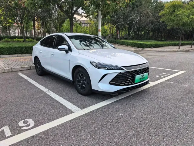 BYD Qin PLUS — Фото автомобиля 3
