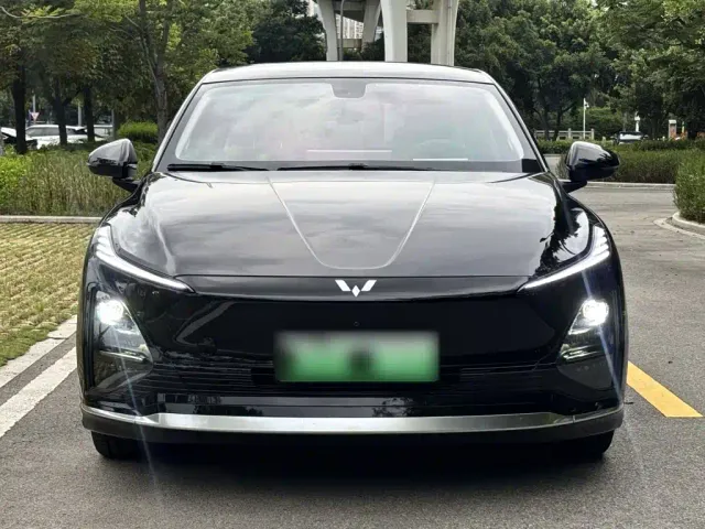 Wuling Starlight — Фото автомобиля 2