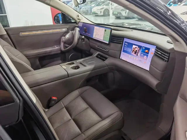 IM Motors LS6 — Фото автомобиля 7