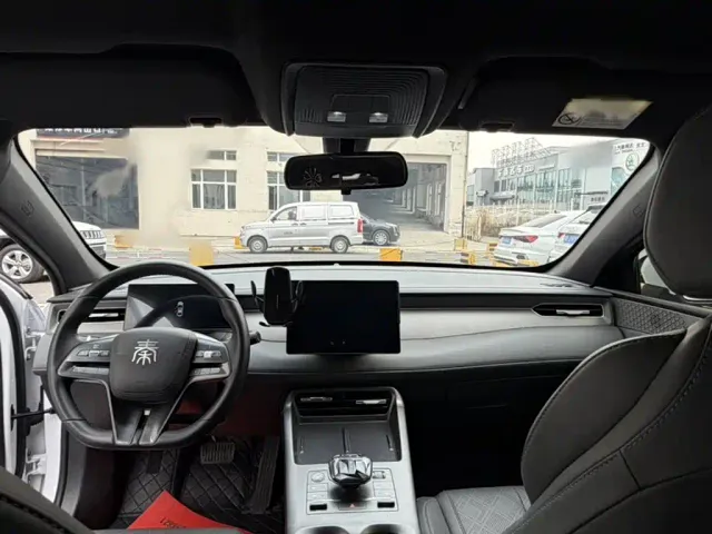 BYD Qin PLUS — Фото автомобиля 13