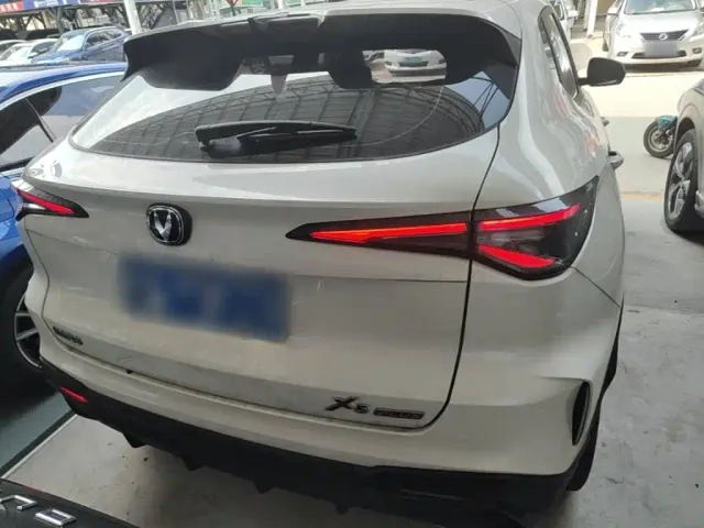 Changan Changan X5 PLUS 2024 1.5T DCT Enjoyment Model — Фото автомобиля 5