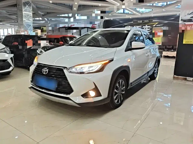 Фотография автомобиля — Toyota YARiS L Zhi Xuan
