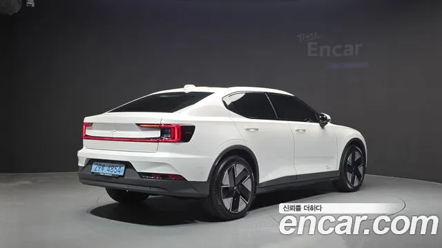 Polestar 2 — Фото автомобиля 2