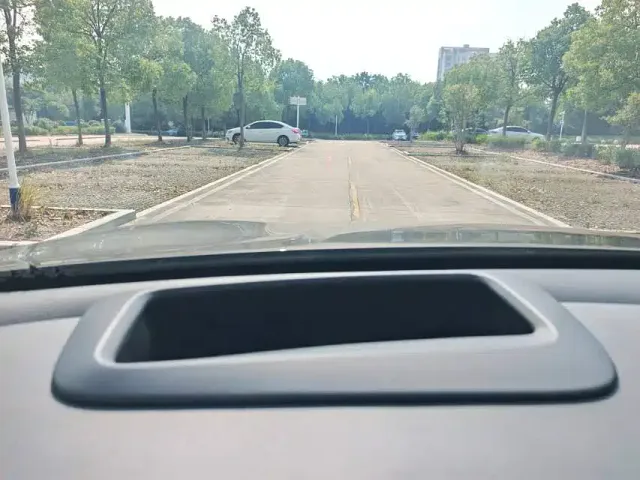 Geely Galaxy E5 — Фото автомобиля 13