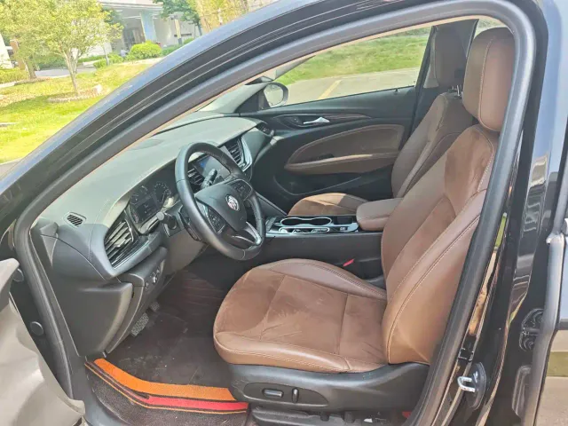 Buick Regal — Фото автомобиля 11