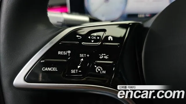 Mercedes-Benz S-Class — Фото автомобиля 25
