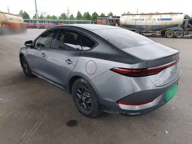 BYD Qin PLUS — Фото автомобиля 4