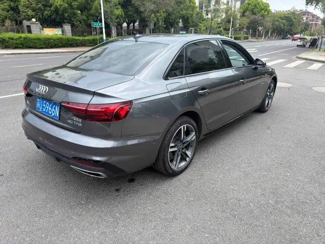 Audi A4L — Фото автомобиля 5