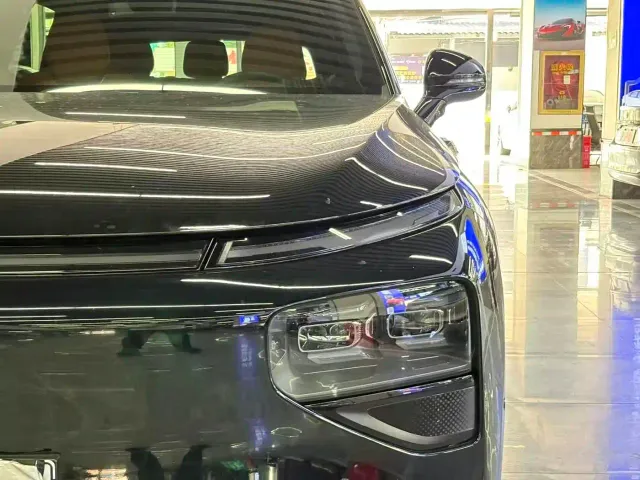 Xpeng G9 — Фото автомобиля 15
