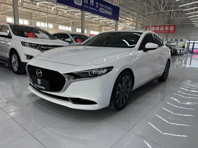 Фотография автомобиля — Mazda Axela