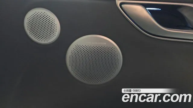 Genesis G80 RG3 — Фото автомобиля 30