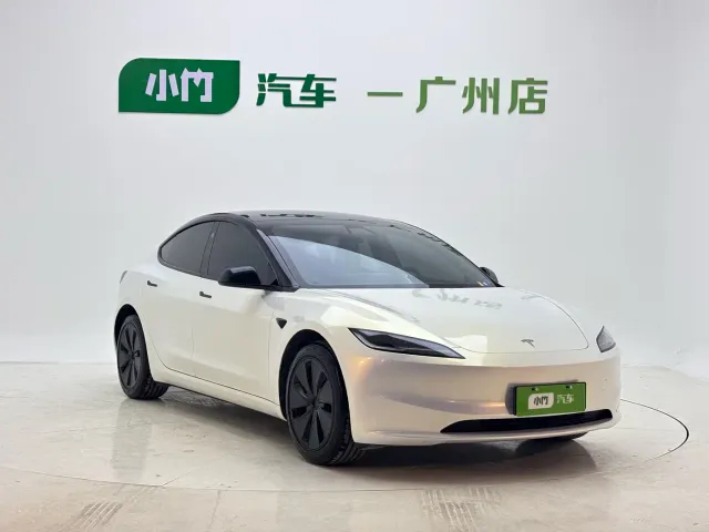 Tesla Model 3 — Фото автомобиля 3