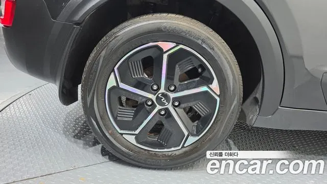 Kia Niro The All New Niro Prestige — Фото автомобиля 5