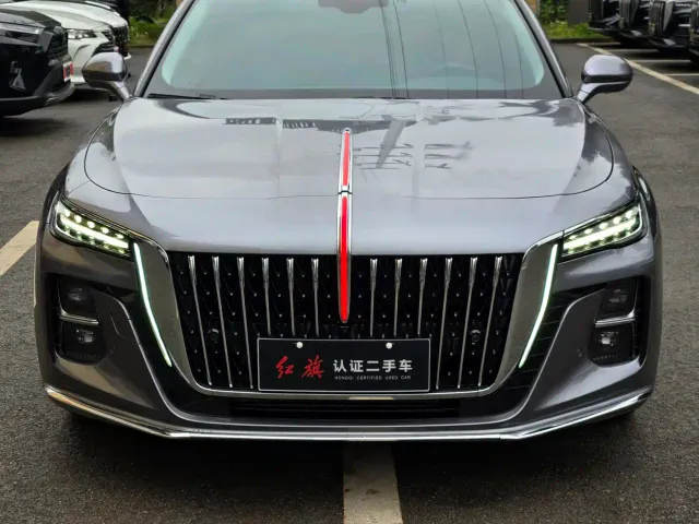Hongqi H5 — Фото автомобиля 10