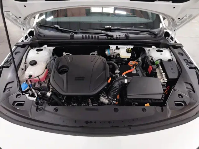 Geely Galaxy L6 — Фото автомобиля 6