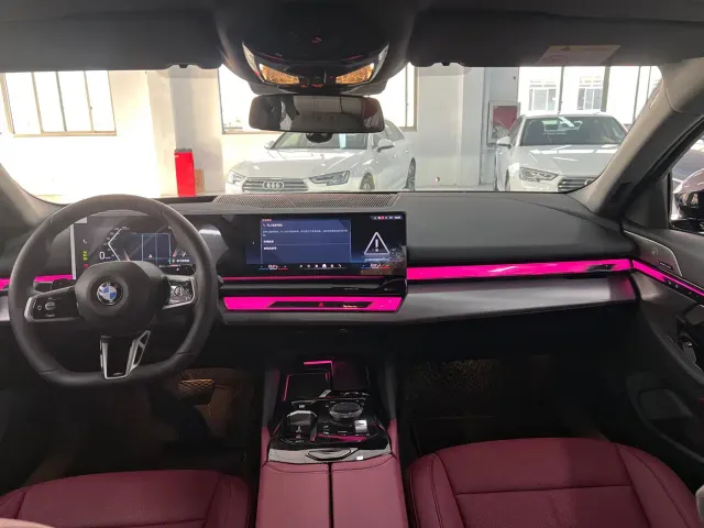BMW 5 Series — Фото автомобиля 6
