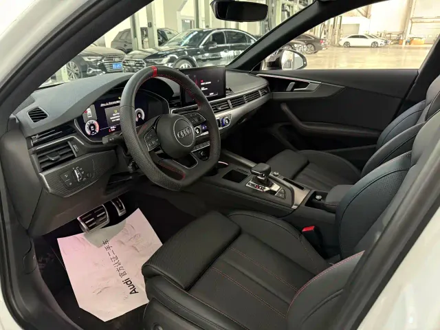 Audi A4L — Фото автомобиля 8