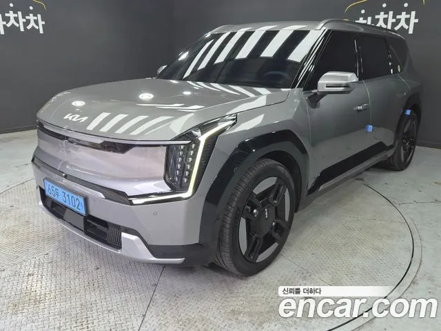 Kia EV9 — Фото автомобиля 3
