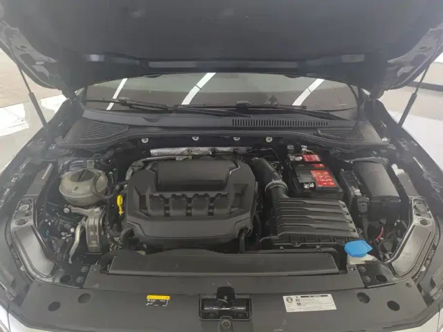 Volkswagen Passat — Фото автомобиля 10