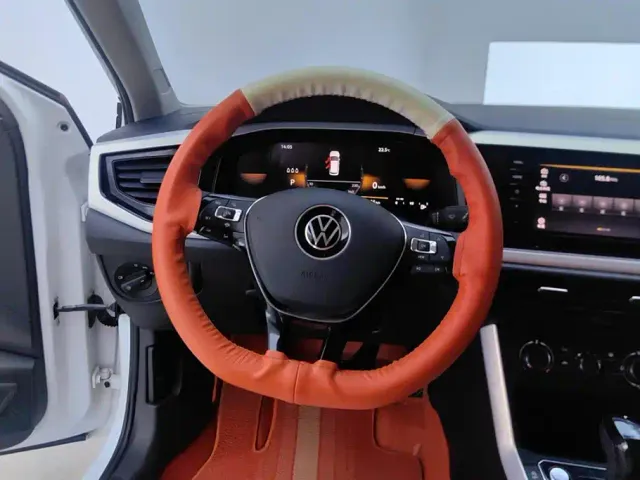 Volkswagen Polo — Фото автомобиля 15