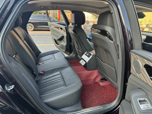 Hongqi H9 — Фото автомобиля 12