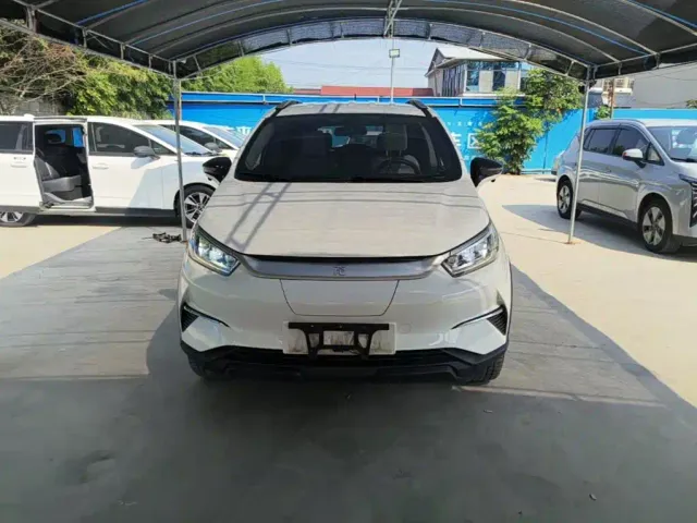 BYD Yuan Pro — Фото автомобиля 2