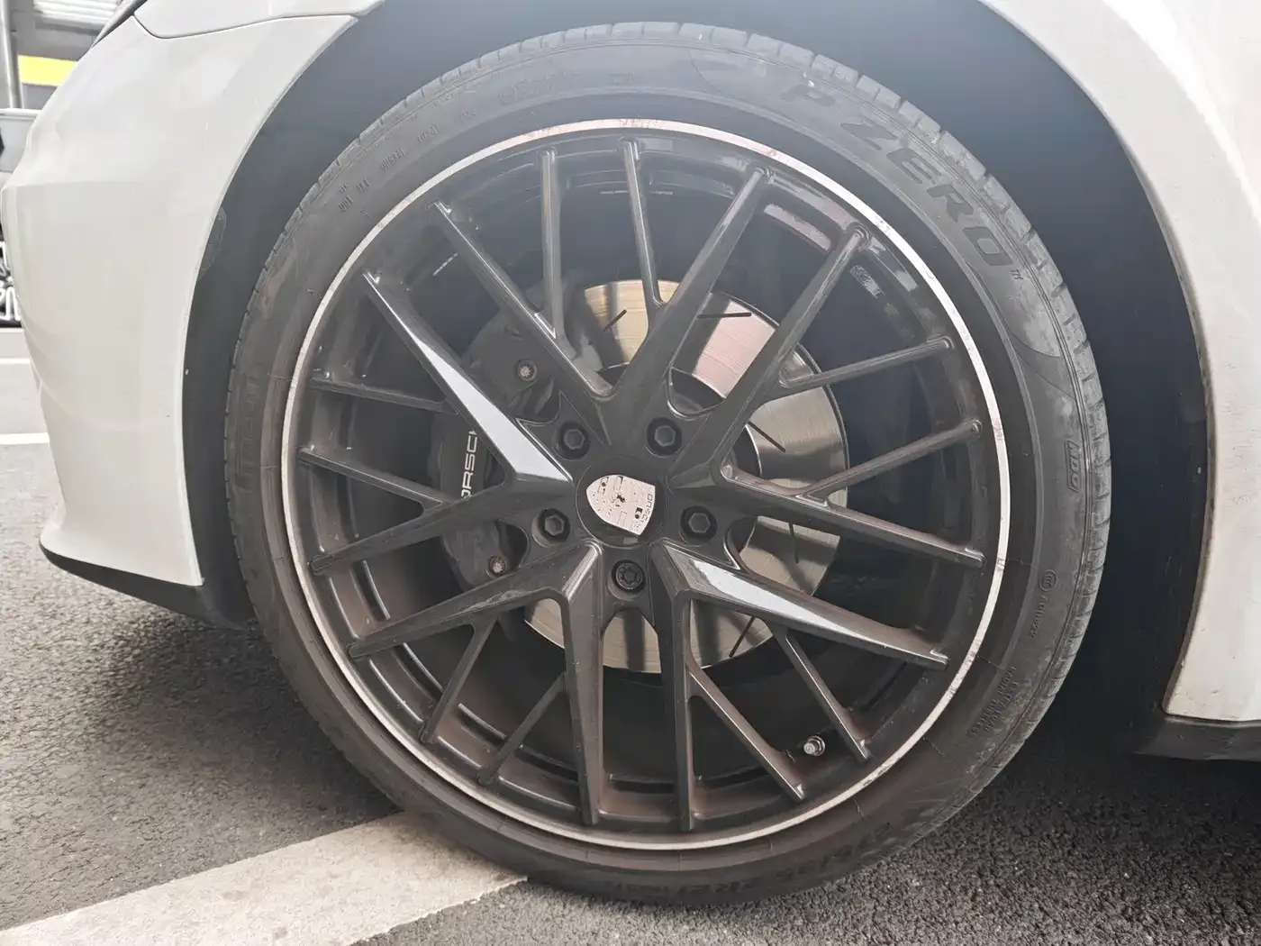 Porsche Panamera 2024 Panamera Executive Long Wheelbase 2.9T — Фото автомобиля 7