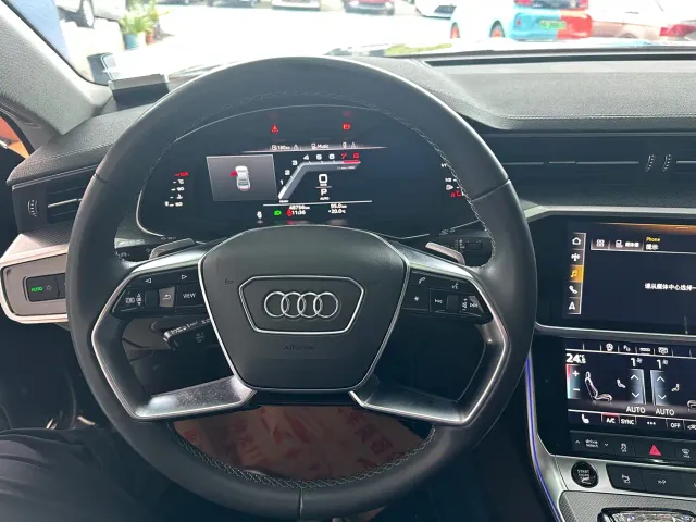 Audi A7L — Фото автомобиля 18