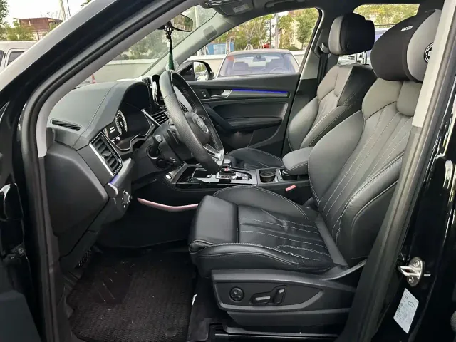 Audi Q5L — Фото автомобиля 3