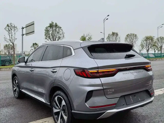 BYD Song PLUS — Фото автомобиля 18