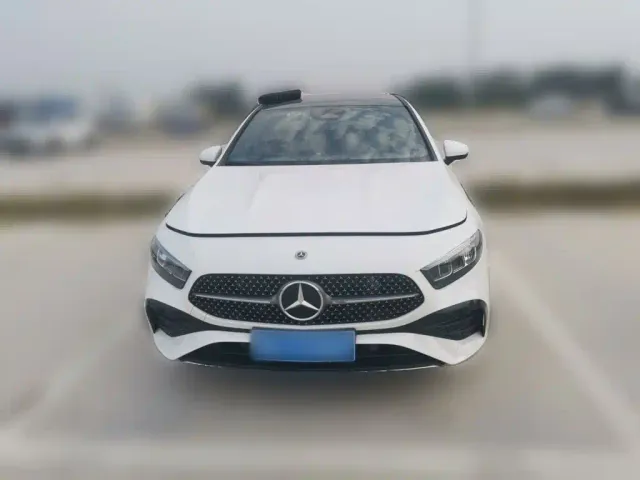 Mercedes-Benz A-Class — Фото автомобиля 2