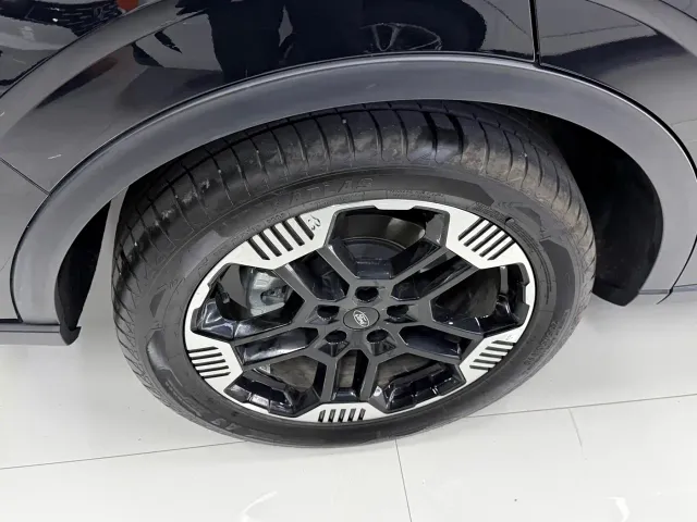 Ford Lingrui — Фото автомобиля 10