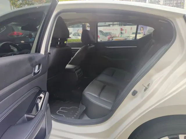 Nissan Teana — Фото автомобиля 7