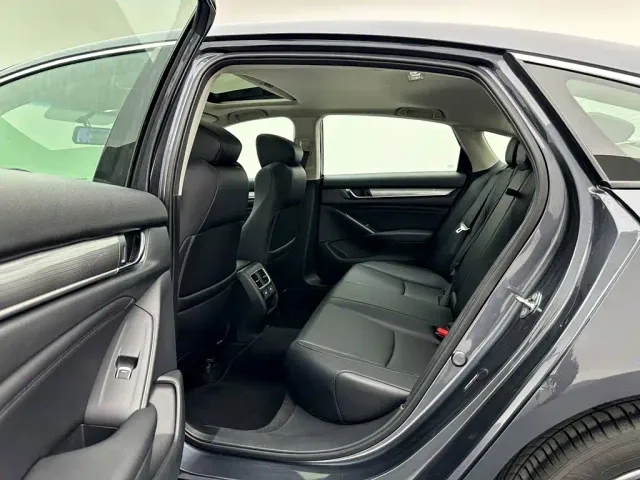 Honda Accord — Фото автомобиля 19