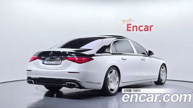 Mercedes-Benz S-Class — Фото автомобиля 2